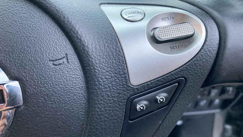 Nissan Juke 1.6 [112] Tekna 5dr [Bose] Petrol Hatchback